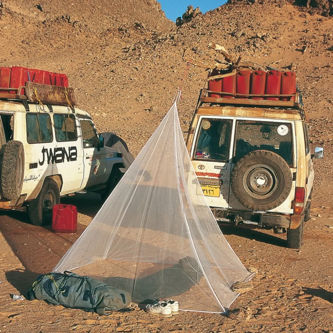 DIVERSE Brettschneider Mosquito Net Pyramid Double - myggenet 2 personer