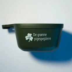 DEGRØNNEPIGESPEJDERE De grønne pigespejdere Wildo Mugg - Oliven Outlet