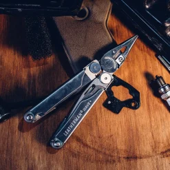 LEATHERMAN Wave + Multi-tool Outlet