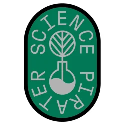 DDS Uniformsmærke, SciencePirater, 8-10 år, grøn Outlet
