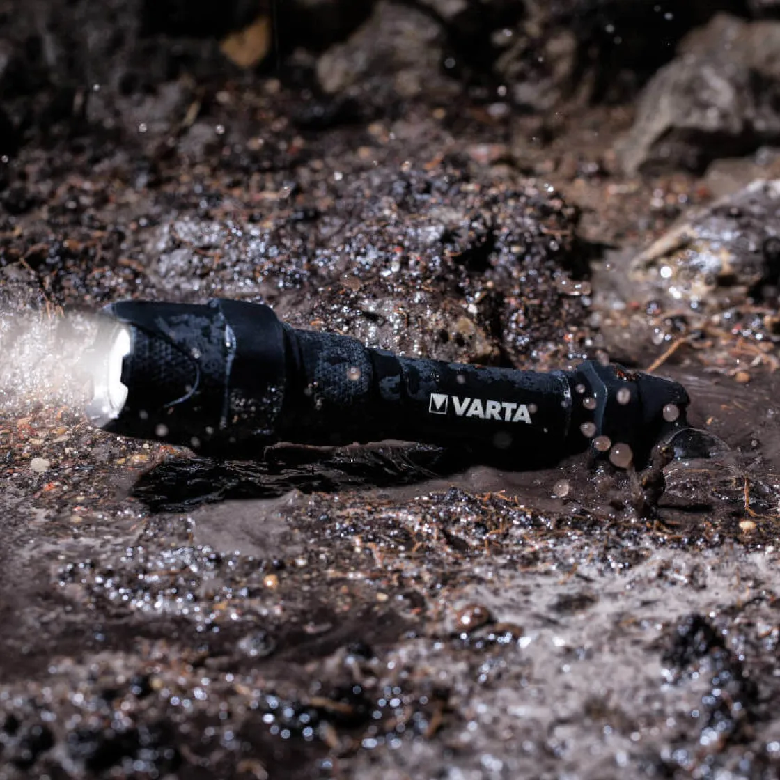 VARTA LED Indestructible F20 PRO 2AA Sale